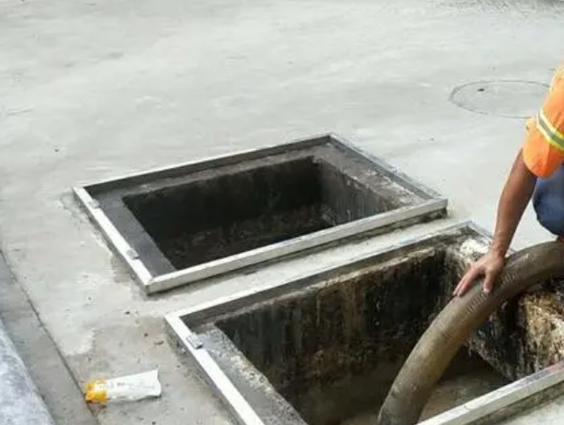 重兴镇化粪池清理